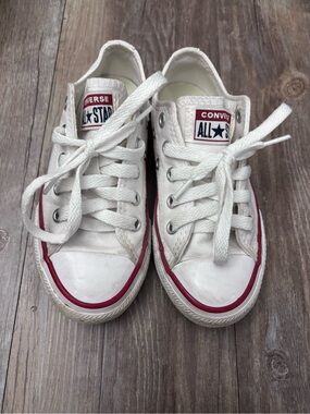 Converse Kids White & Red Chuck Taylor All Star Low Top Sneakers